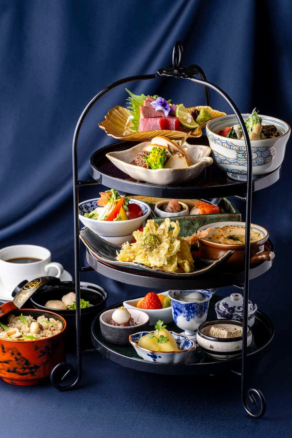 【JR広島駅発】いちご狩りといちご大福作り体験と高松の新名所「市場水族館」 日帰り2